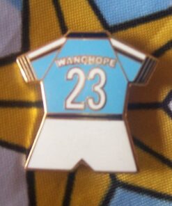MANCHESTER CITY 99-01 PAULO WANCHOPE NO 23 1" HOME KIT BADGE